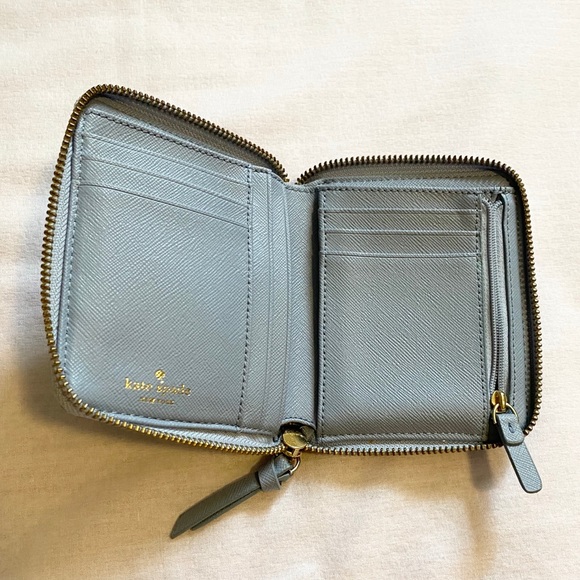 Kate spade wallet. - Picture 2 of 6